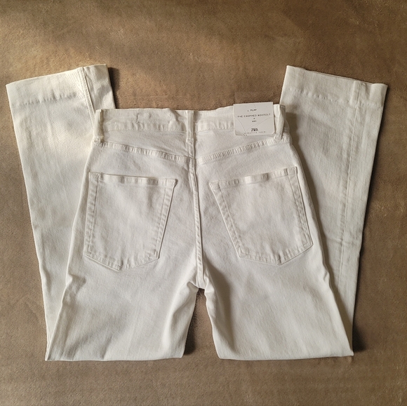 Zara Women White Cropped Bootcut Jeans Size US 4 NWT - Picture 2 of 9